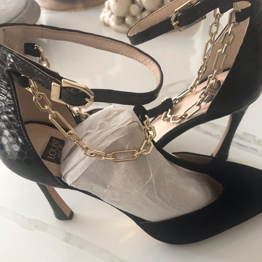 Louise Et Cie LO-TAITE Pointed-Toe  Ankle Strap Gold Chain Pumps BLACK 9.5